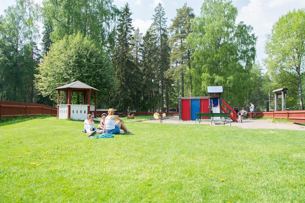 First Camp Mellsta-Borlaenge Hotel Bagian luar foto